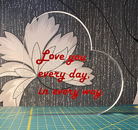 Self Standing 10mm Clear Acrylic Heart