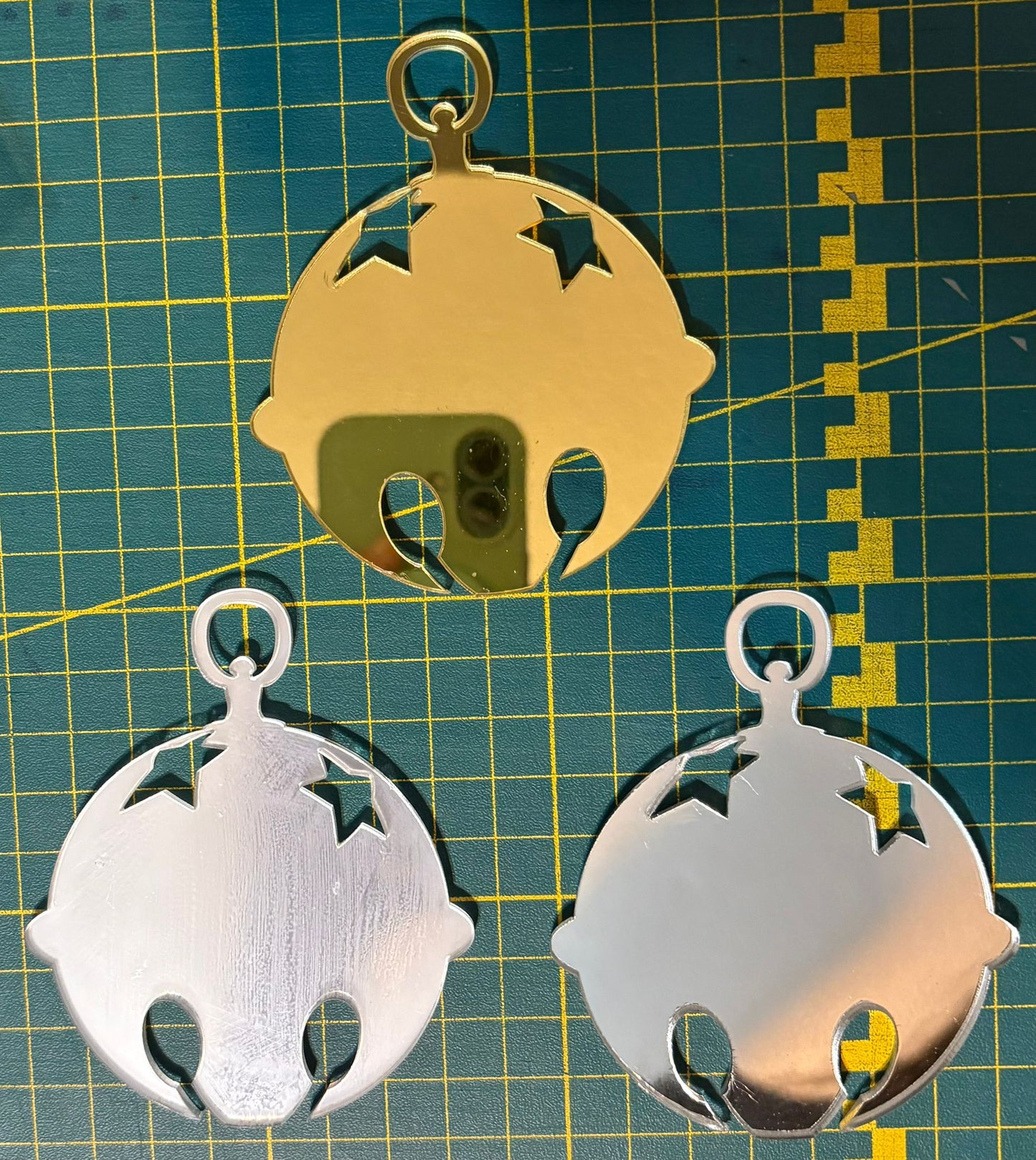 Pack of 14 Star Cut Out Bell Bauble